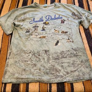 South Dakota T-Shirt Gildan‎ Large Unisex Map Monuments Ombre Shorts Sleeve